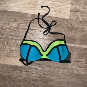 Swim suit top